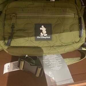 Disney world Disney parks 2025 Mickey Mouse Olive Green Fanny Pack BNWT in hand
